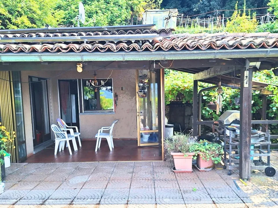 Charming Villa with Pool and Open View
