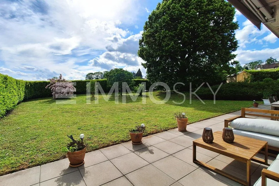 Rez 4.5 pièces avec jardin et sous-sol  Esprit villa