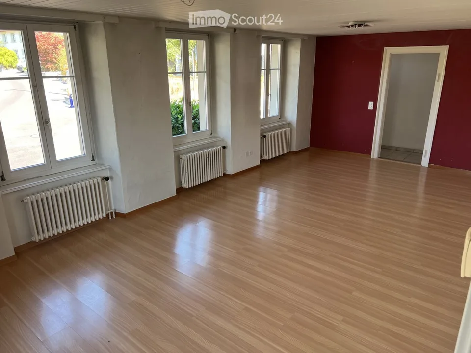 5-bedroom single-family house with large extension in Erlinsbach – Available immediately
