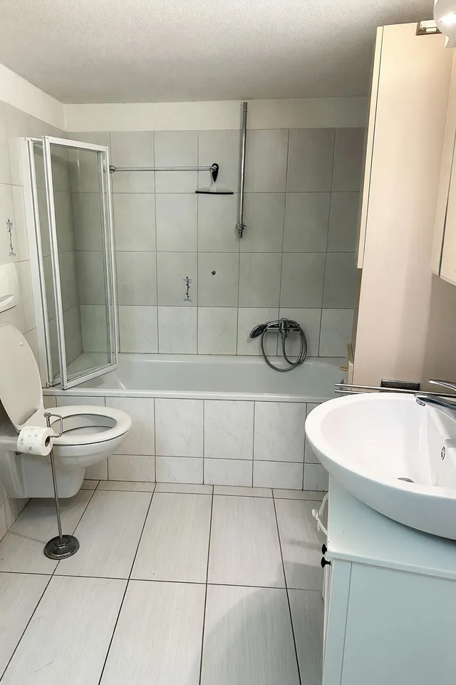 Maison de noyau 3,5 avec jardin et veranda extérieure