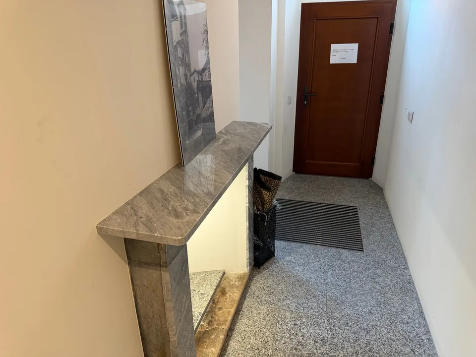 Neues Mietshaus mit 6 Wohnungen in Pura