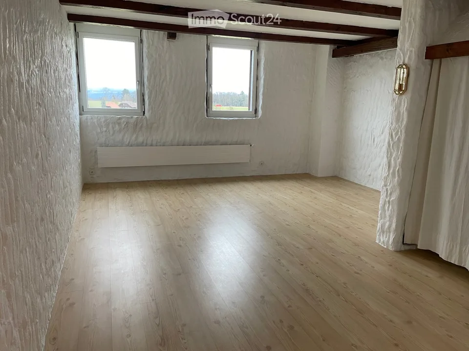 Charming 3.5-room apartment with spacious layout