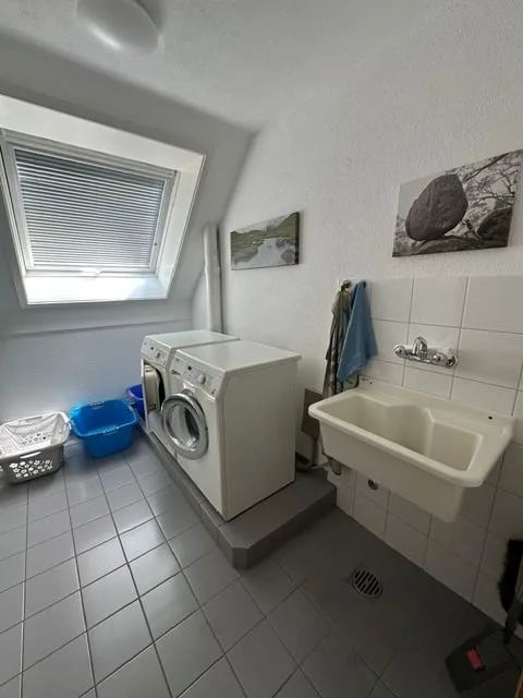 grosszügiges Einfamilienhaus mit Umschwung an ruhiger Wohnlage