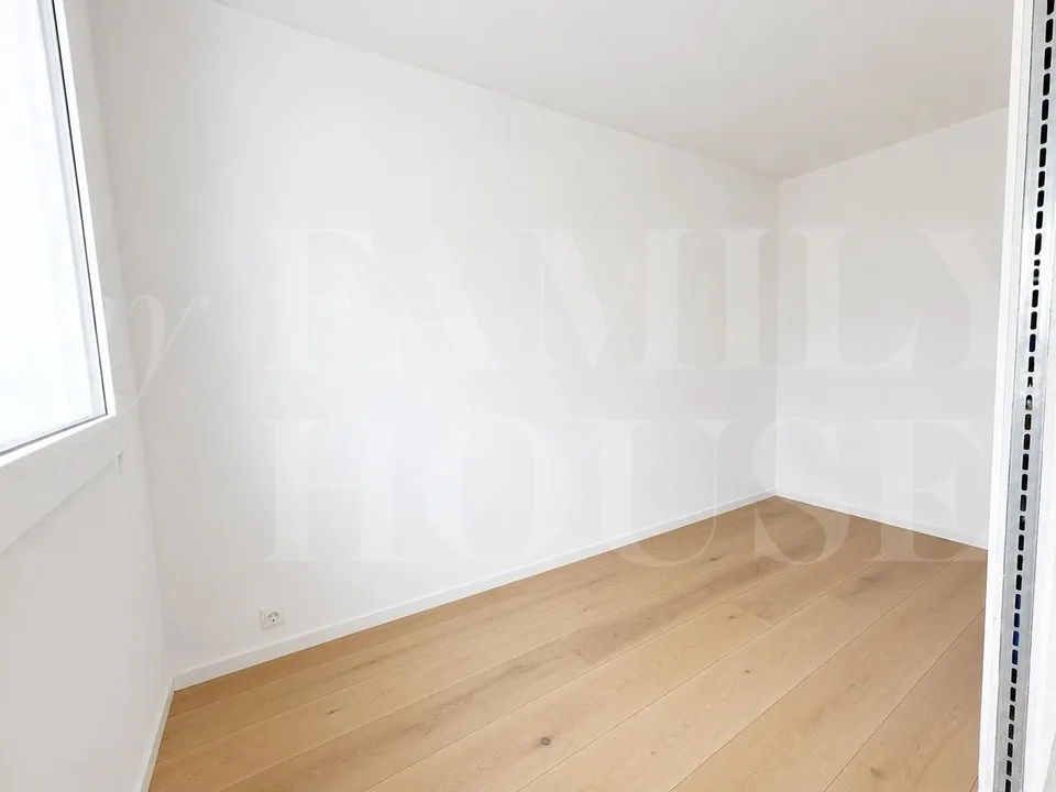 CASATAX: Brand new apartment for sale on the ground floor and just a stone's throw from the International Organizations