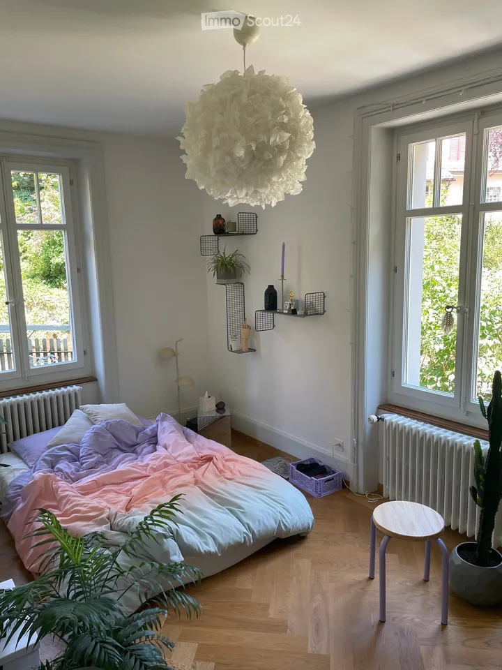 Dreamy 3.5-room old building apartment with bay window & direct garden access in Mattenhof