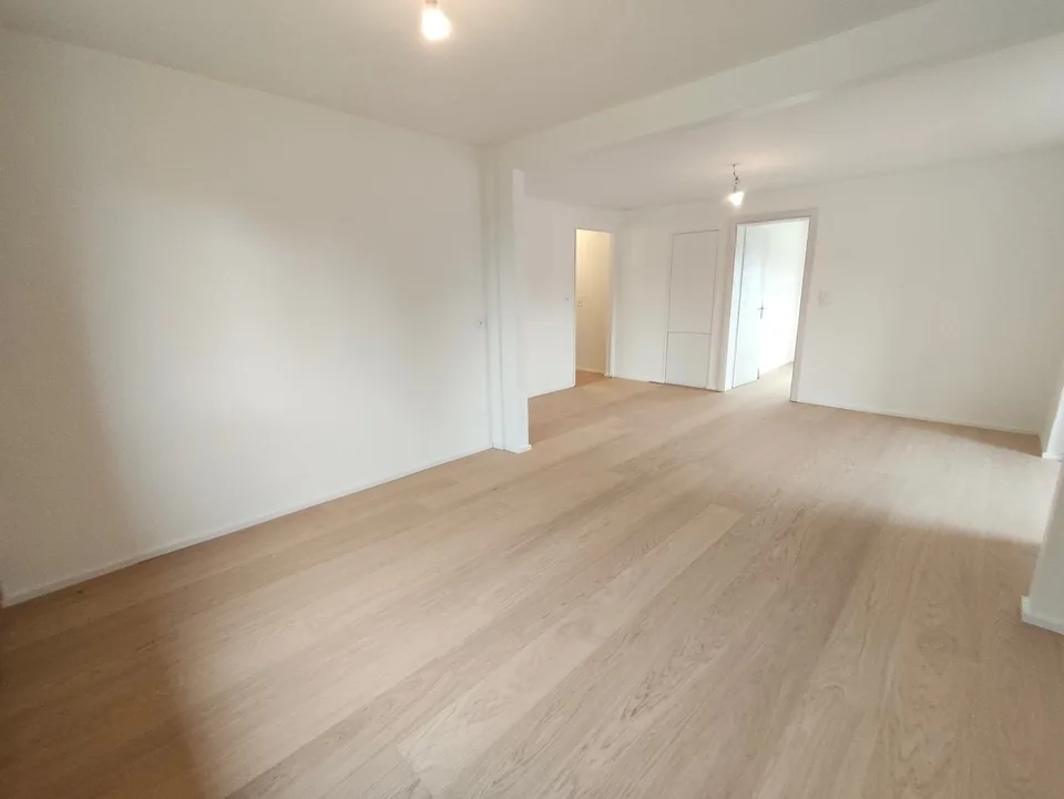 Renovated 5-room apartment with a view in Veysonnaz