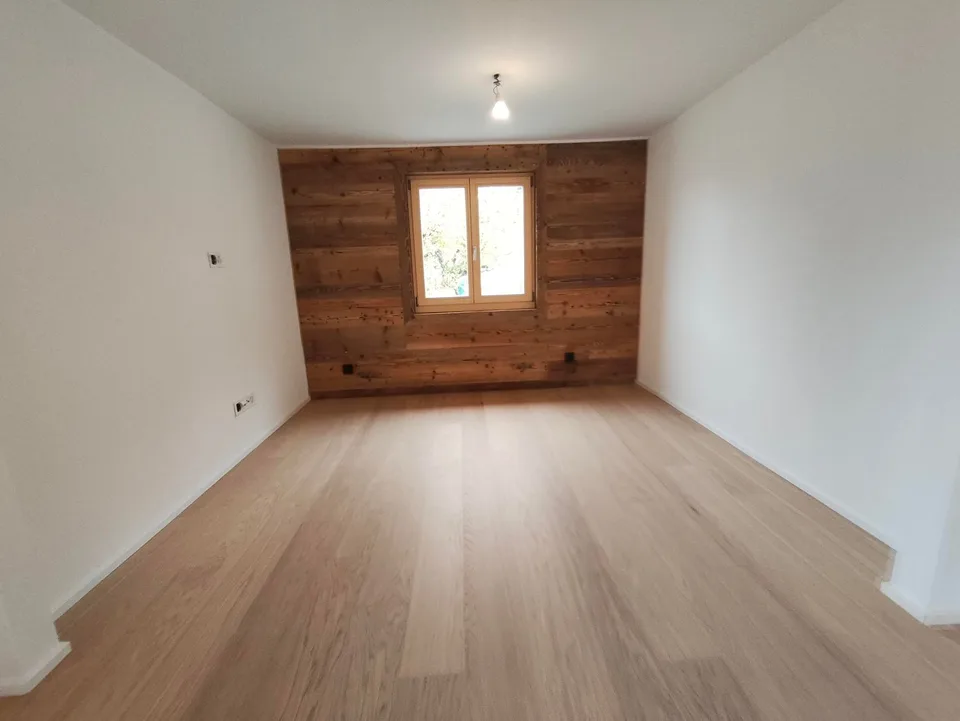 Renovated 5-room apartment with a view in Veysonnaz
