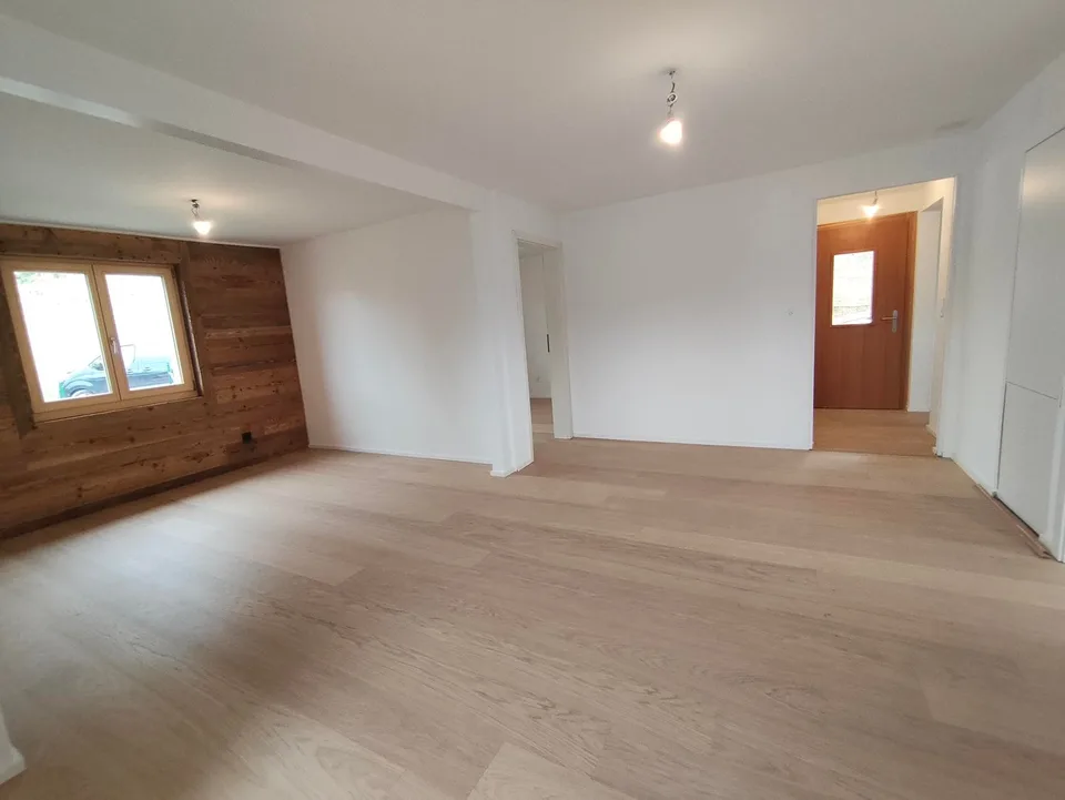 Renovated 5-room apartment with a view in Veysonnaz