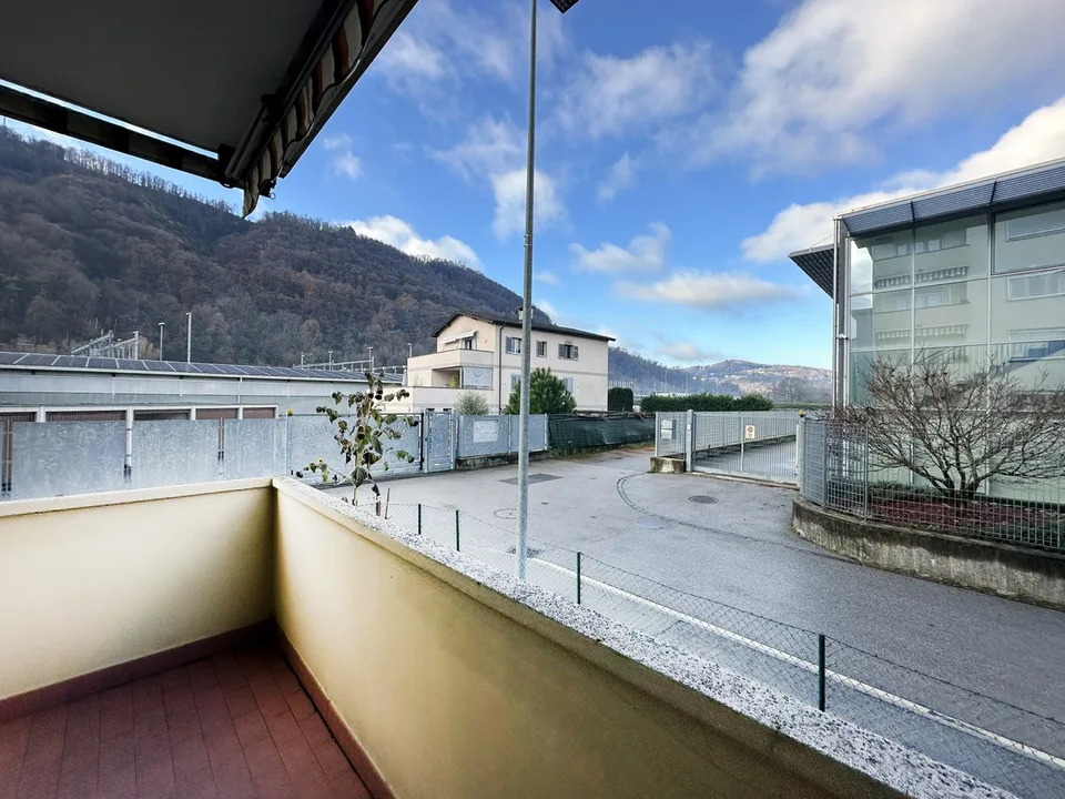 Elegante appartement 3,5 pièces avec terrasse et balcon dans un quartier calme