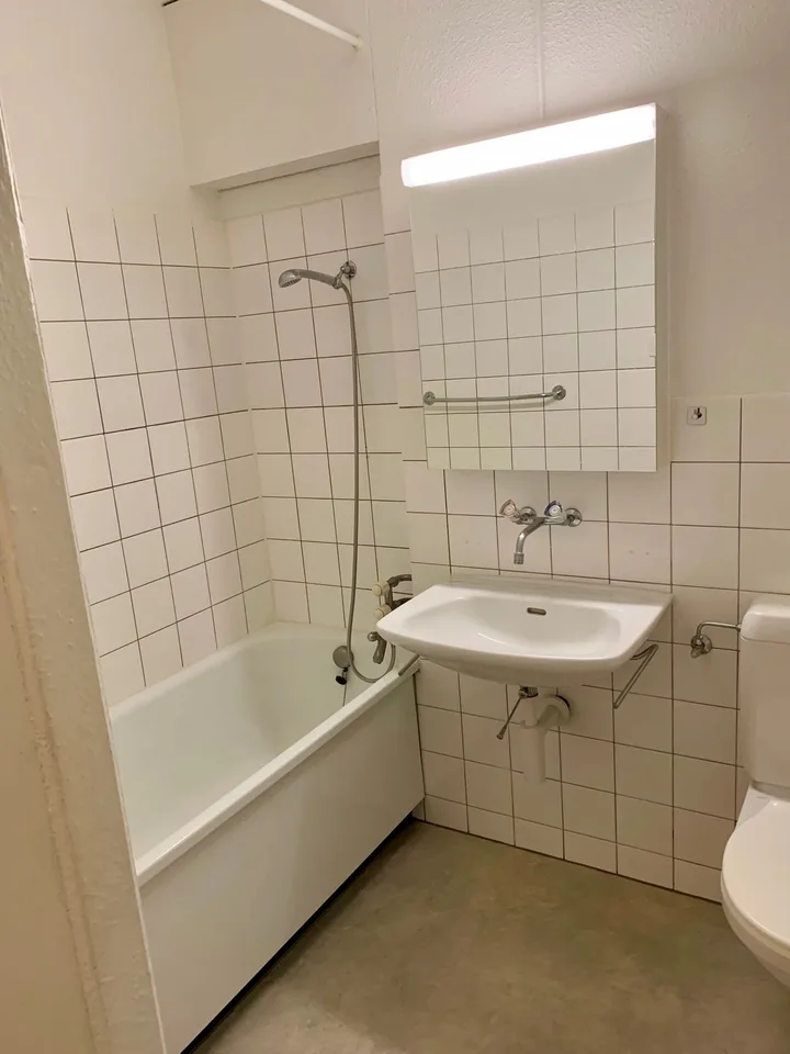 Appartement spacieux 3.5 pièces au Wiesenplatz avec 2 balcons