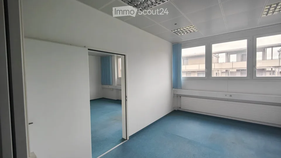 Helle Bürofläche von 360 m² im 1. OG an zentraler Lage in Brugg AG – sofort verfügbar