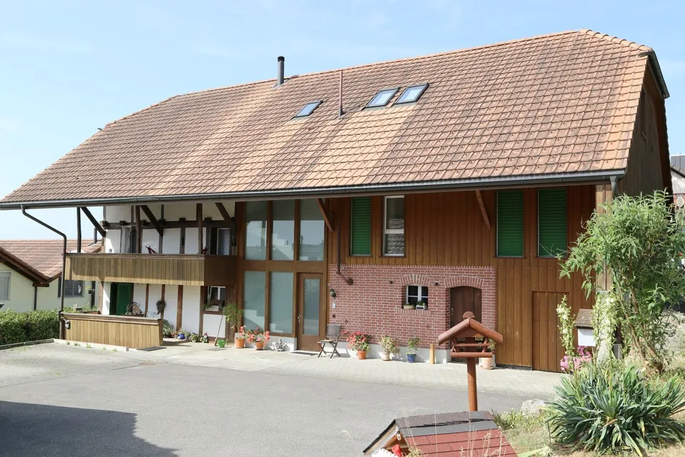 Lebensqualität auf grossem Raum, mit 2 Balkonen und Aussicht