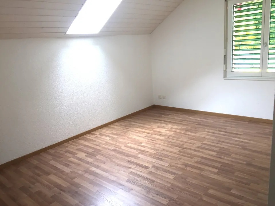 Lebensqualität auf grossem Raum, mit 2 Balkonen und Aussicht