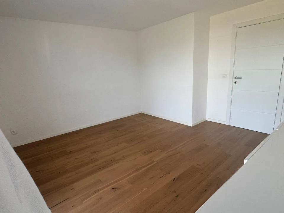 High-quality 4.5-room apartment with craft room and large balcony