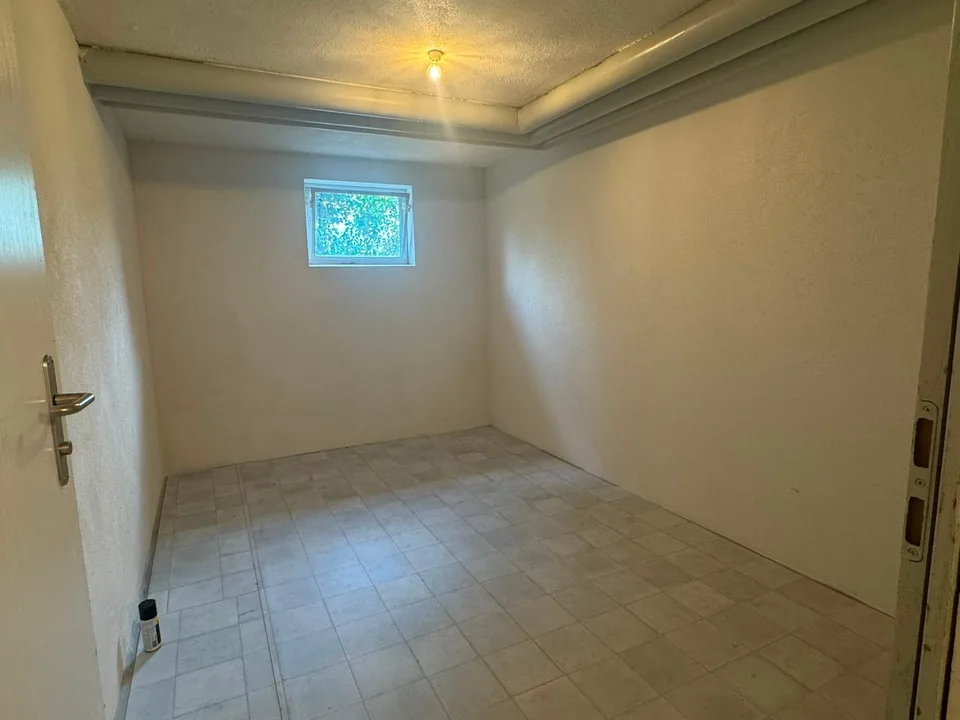High-quality 4.5-room apartment with craft room and large balcony