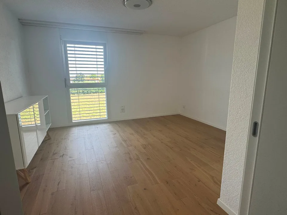 High-quality 4.5-room apartment with craft room and large balcony