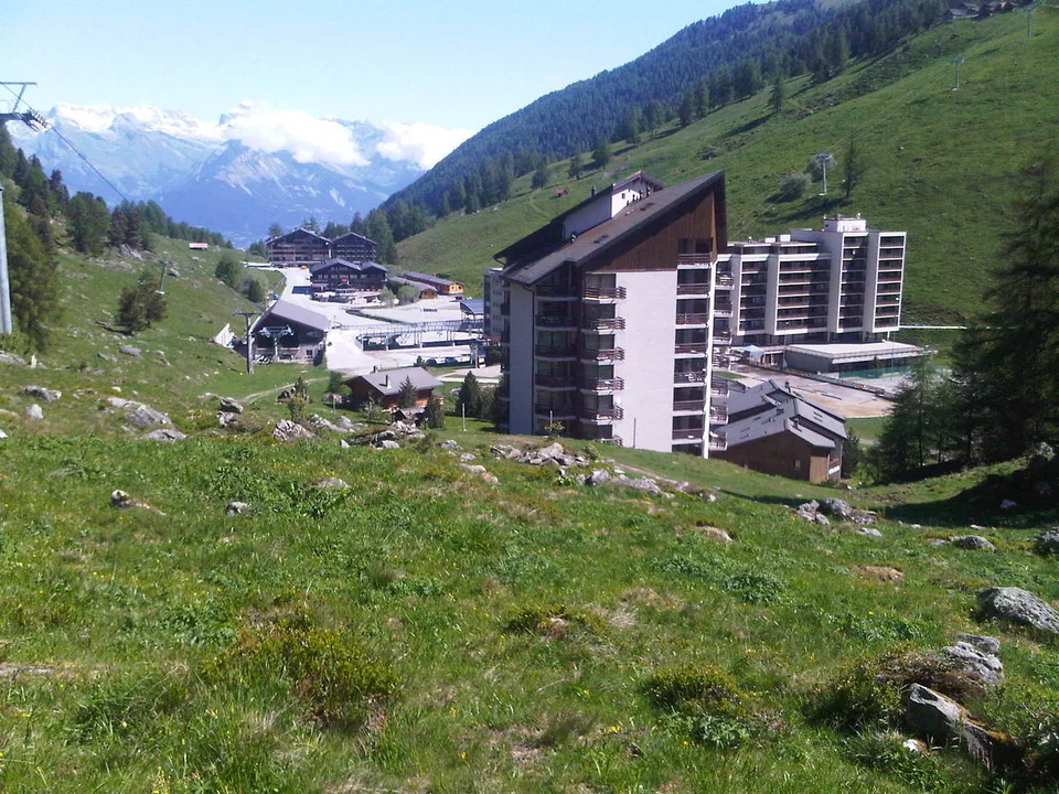 Appartement à louer à la semaine  8 pers départ pistes de ski Siviez
