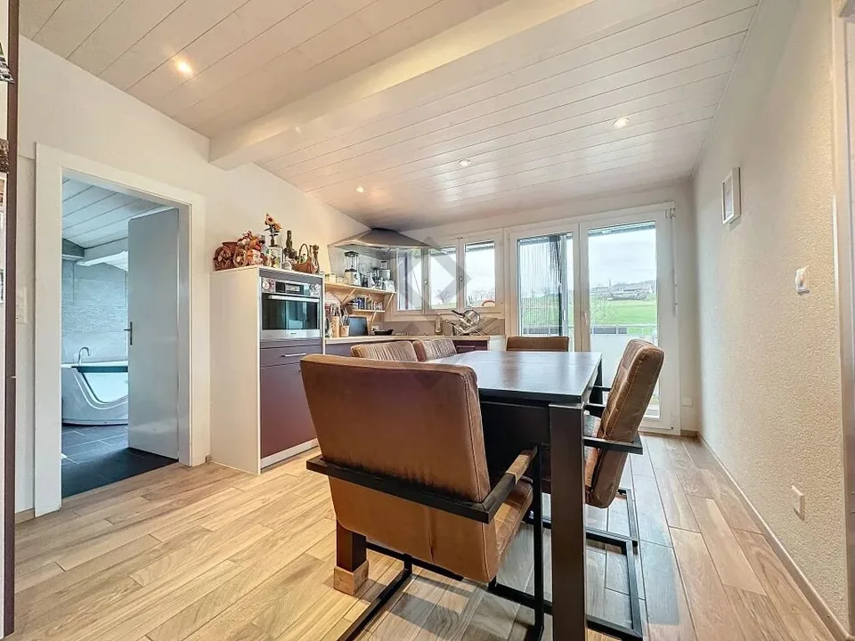 Large 3.5-room attic
