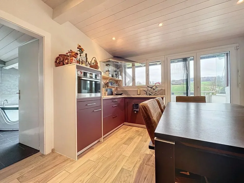 Large 3.5-room attic