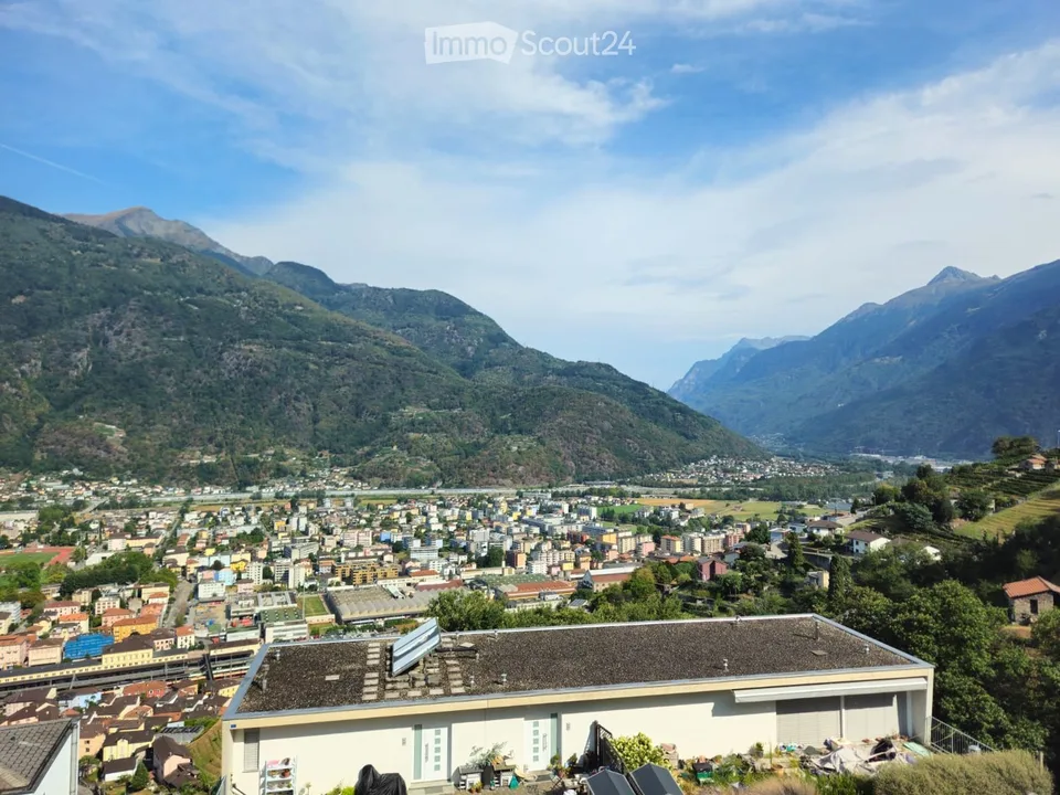 NEU UND EINGERICHTET | Klimaanlage | Alles inklusive | Bellinzona in 4 Minuten