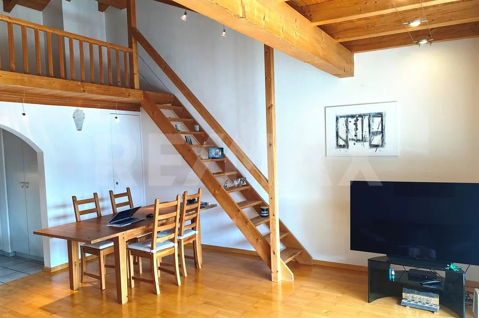 Charmant appartement maisonnette 3.5 avec ambiance de vie accueillante