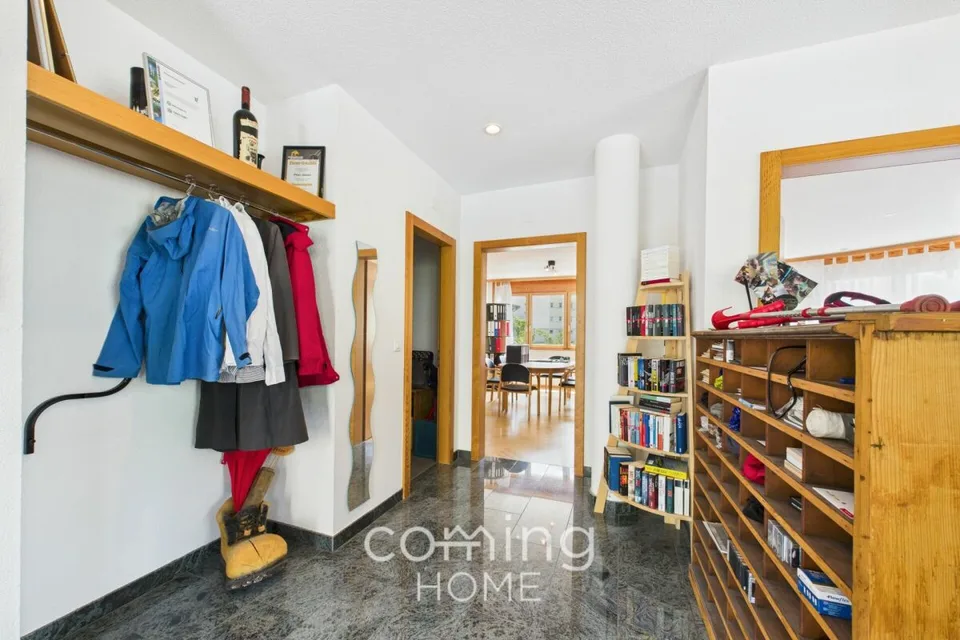 3.5-Room Apartment in Susten - Large Balcony, Evening Sun, Flexible Use