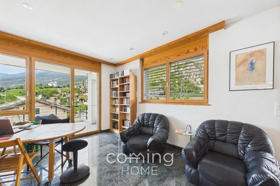 3.5-Zimmer-Wohnung in Susten - grosser Balkon, Abendsonne, flexible Nutzung