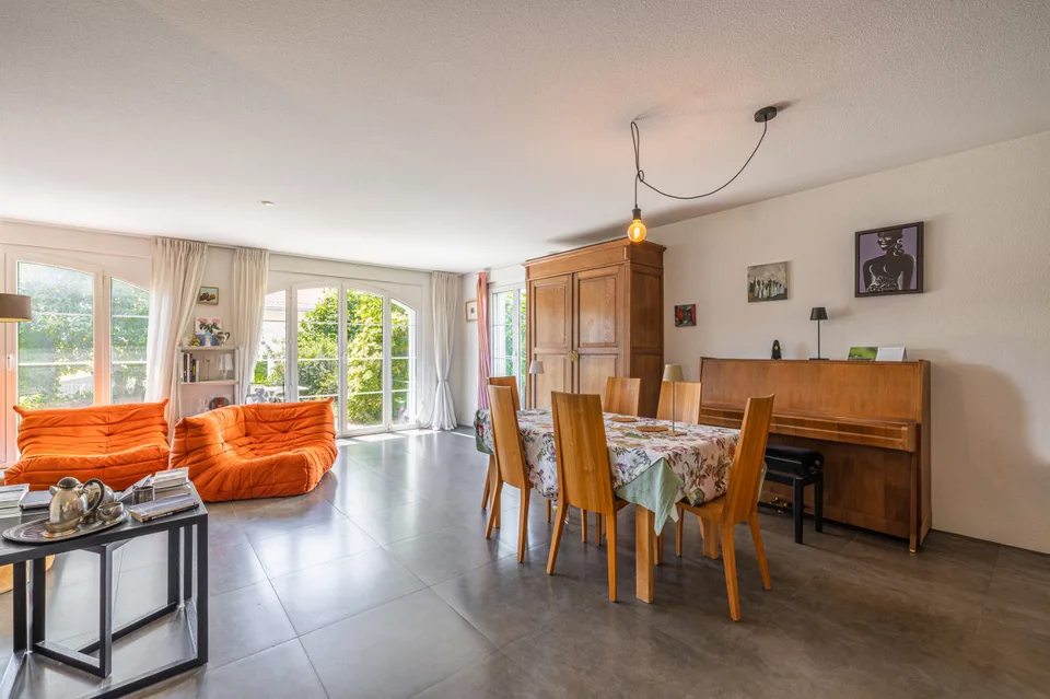VILLA MITOYENNE 5,5 PIECES PARFAITEMENT SITUEE A CHAVORNAY !