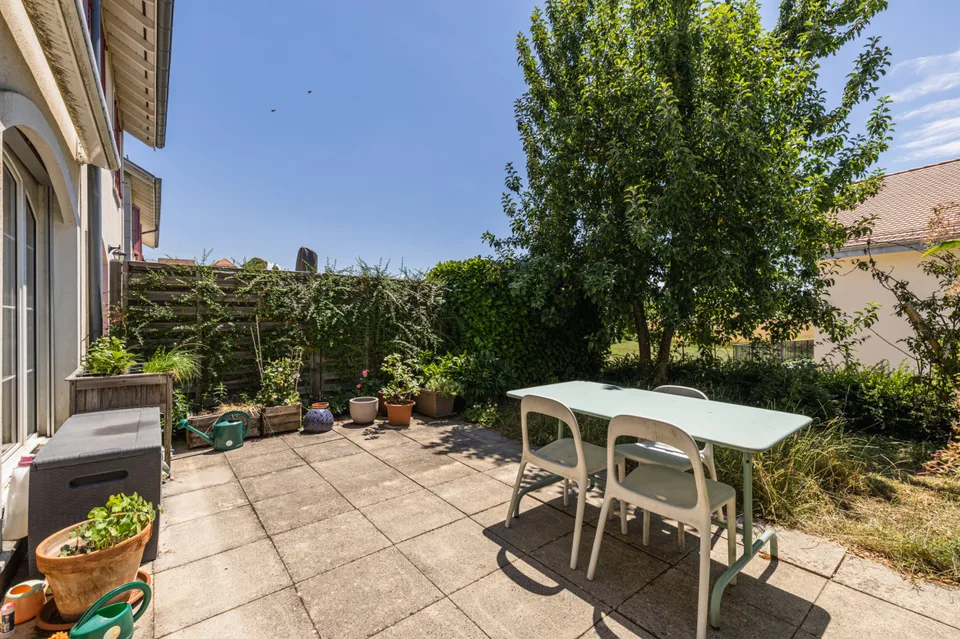 VILLA MITOYENNE 5,5 PIECES PARFAITEMENT SITUEE A CHAVORNAY !