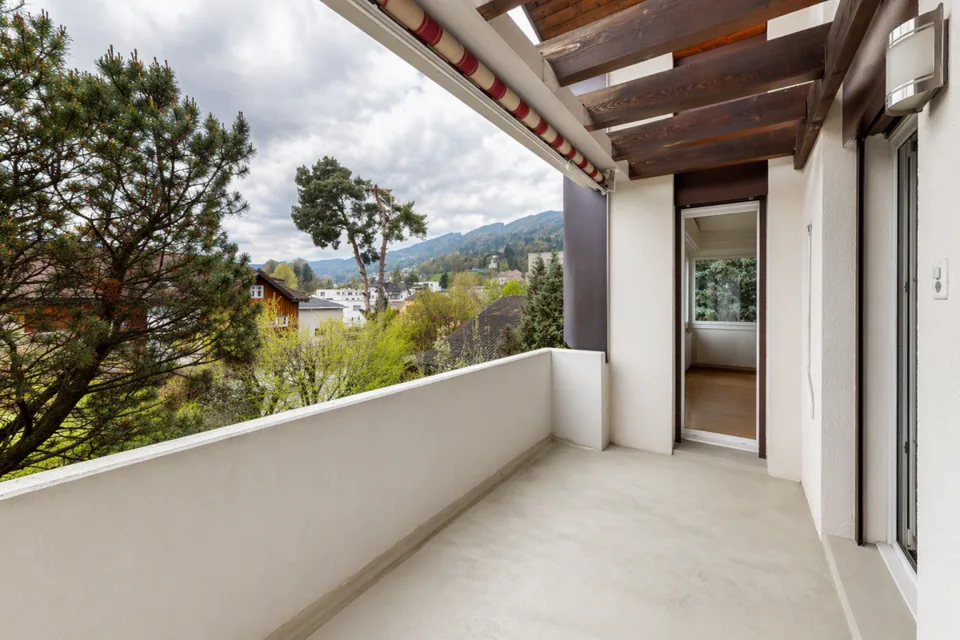 Attractive 4.5 room attic apartment with a far-reaching view