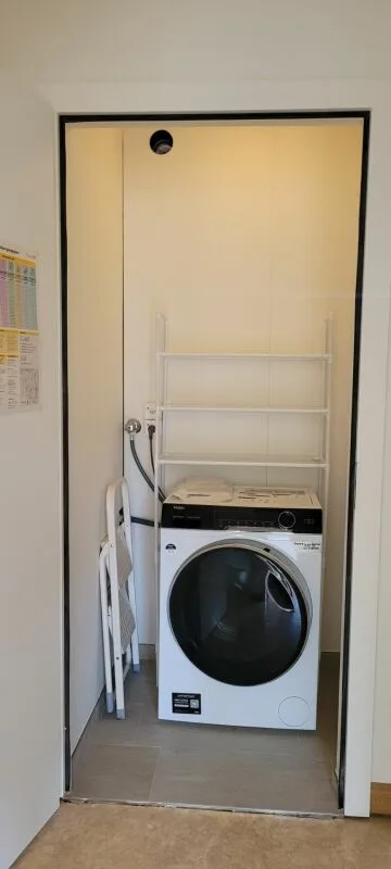 Appartement de 3,5 pièces en partie rénové avec place de parking dans un endroit calme