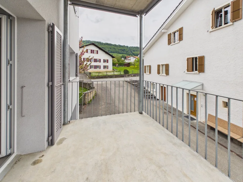 Bel appartement de 3.5 pièces avec balcon à Boécourt