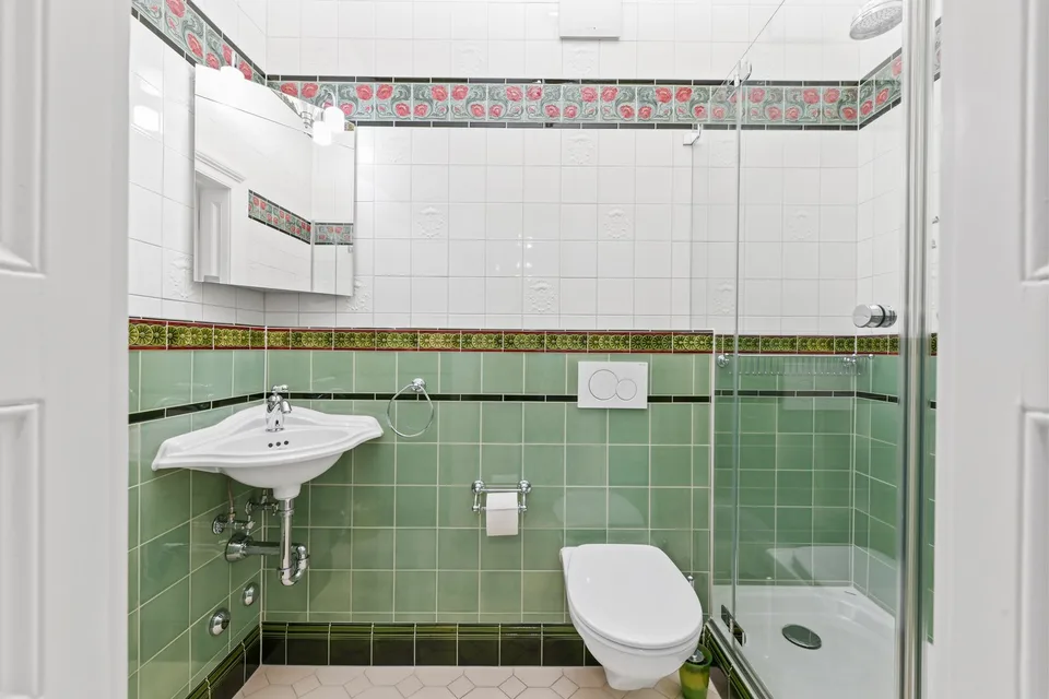 Exclusive, furnished office in a representative old building in the heart of Zurich