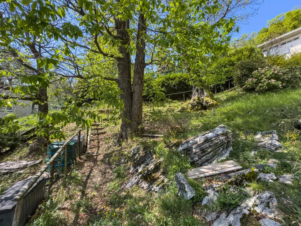 Haus mit großem Garten in Sagno
