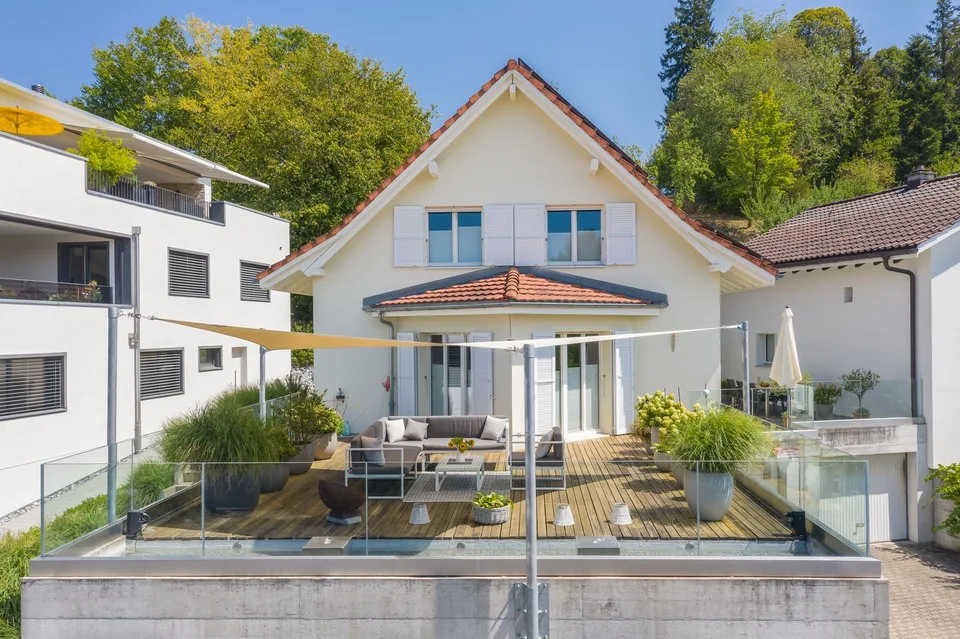 Elegant 5.5 room single-family house with many intelligent extras