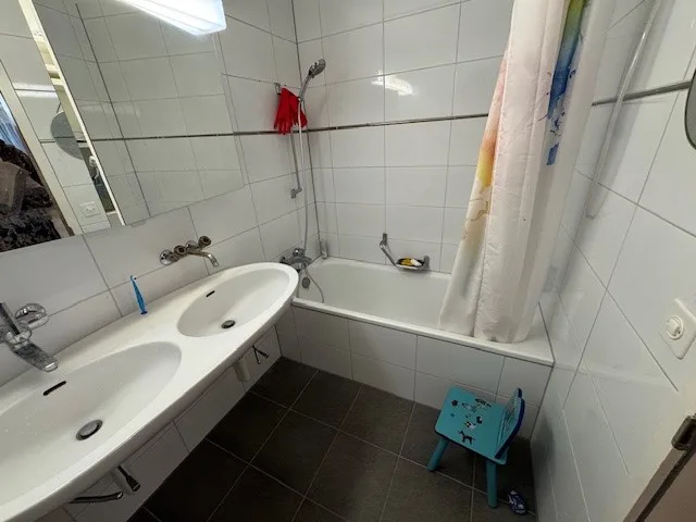 Attraktive 3.5-Zimmer-Wohnung mit Balkon im Holenacker-Quartier