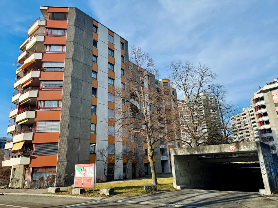 Charmante 3.5-Zimmer-Wohnung mit Balkon im Holenacker-Quartier