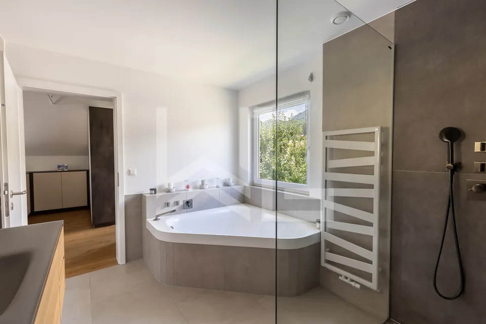 Propriété contemporaine avec vue