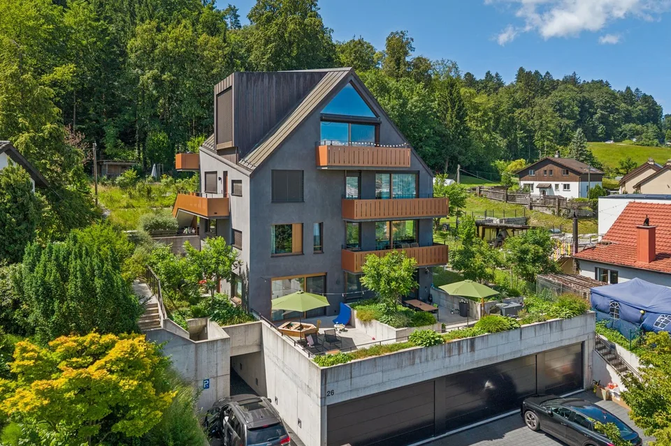 APPARTEMENT TERRASSE MODERNE 4.5 PIÈCES AU REZ-DE-CHAUSSEE AVEC GARAGE & PLACE DE PARKING EXTÉRIEURE