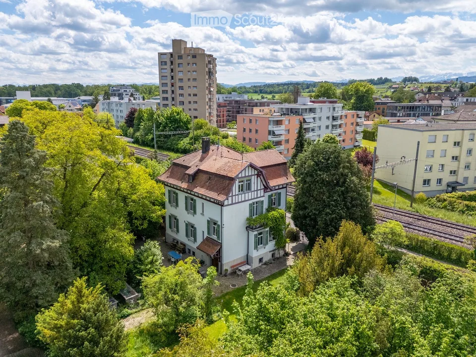 Villa Art Nouveau magnifique avec belle jardin