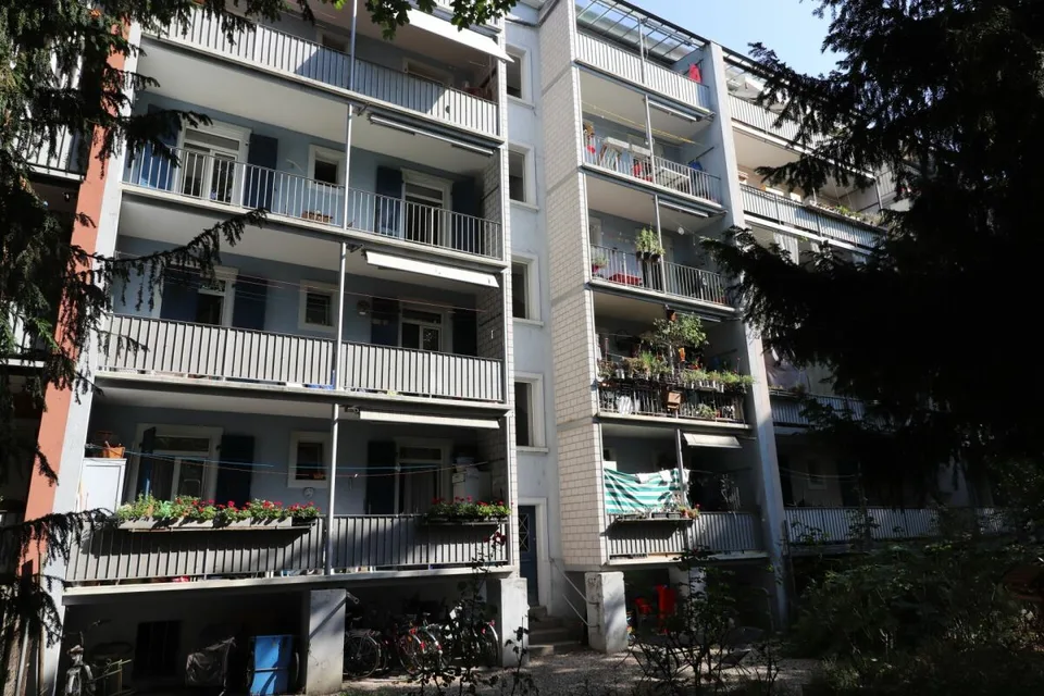 Près de Bad. Gare dans le quartier de Rosental - maison multifamiliale dans un emplacement bien desservi