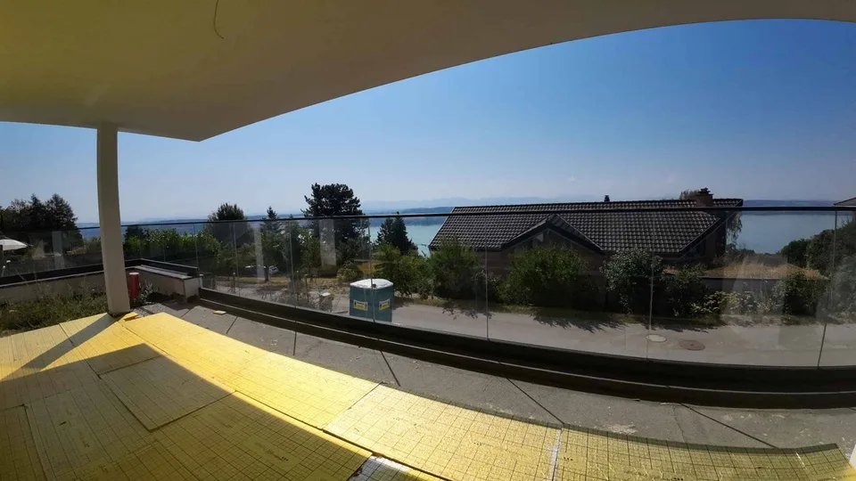 Villa indipendente con vista sul lago