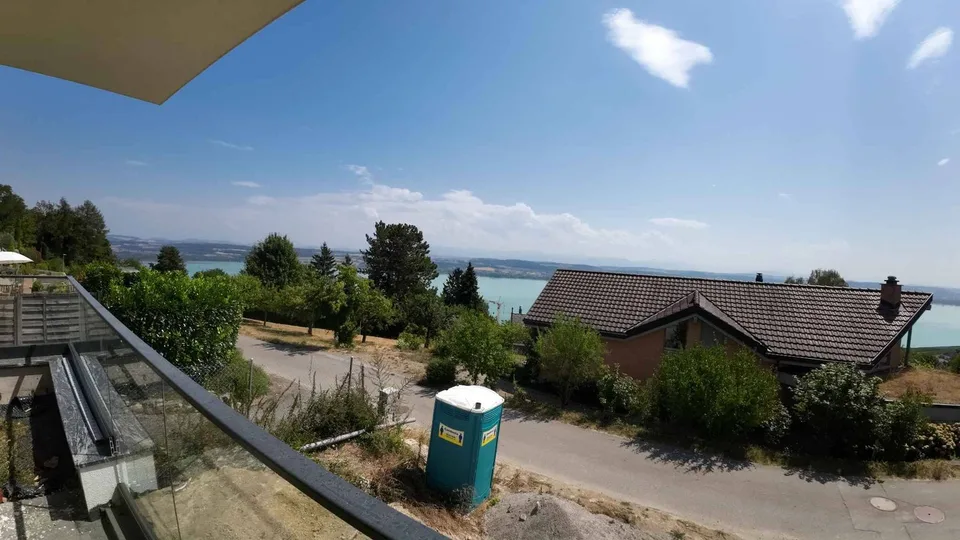 Villa indipendente con vista sul lago