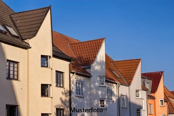 *Maison de 4 appartements et restaurant*