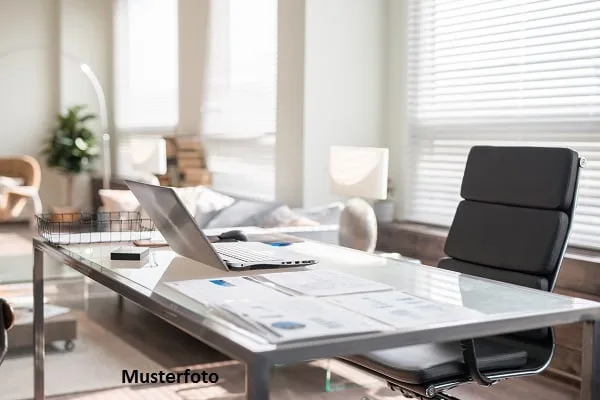 *Büro*