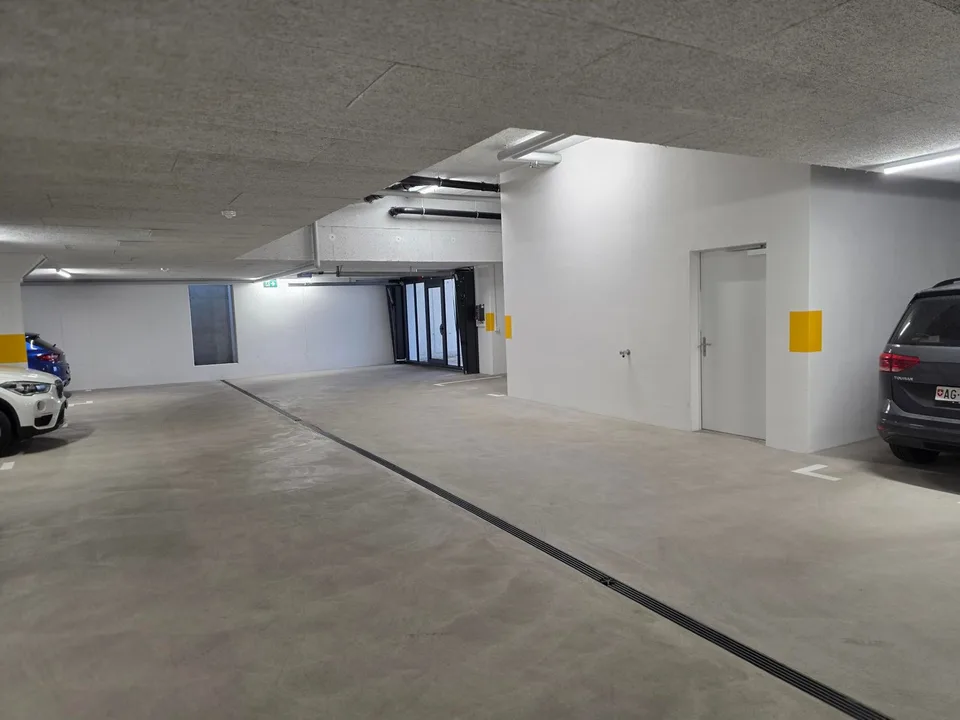 Un appartement spécial recherche des habitants spéciaux ! Première occupation !