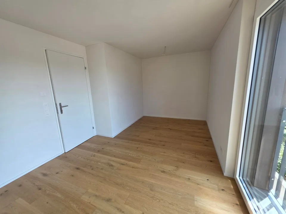 Un appartement spécial recherche des habitants spéciaux ! Première occupation !