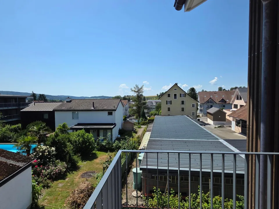 Un appartement spécial recherche des habitants spéciaux ! Première occupation !