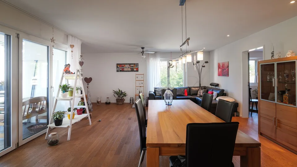 Elegant 4.5-room apartment with great attention to detail in Glattfelden