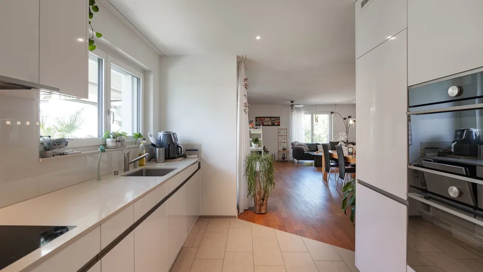 Elegant 4.5-room apartment with great attention to detail in Glattfelden